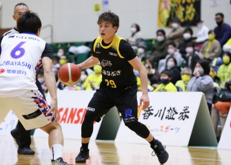 Mizuki Abe extends with Kagawa Five Arrows